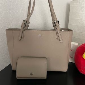 Tory Burch York tote bag with matching tri-fold wallet
